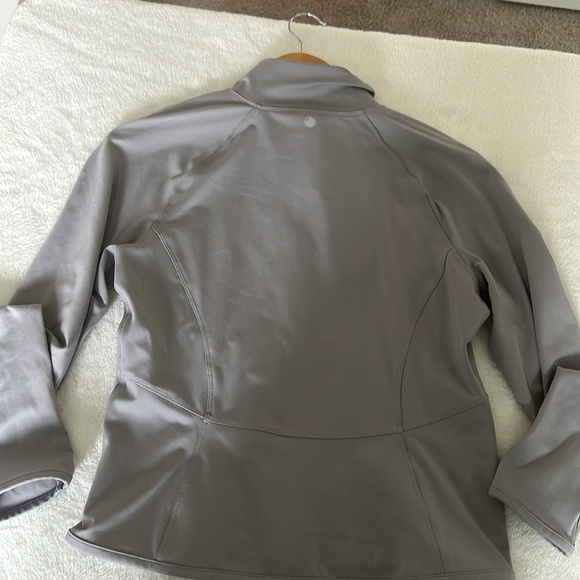 Yogalicious Lux Gray Zip Up - Picture 2 of 7